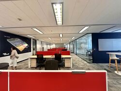 Gateway West (D7), Office #600645071